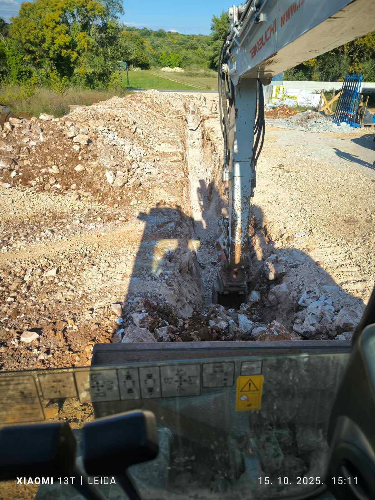 ZAPOČELI RADOVI NA IZGRADNJI OGRANKA FEKALNE KANALIZACIJE U NASELJU COCALETTO ZAPOČELI RADOVI NA IZGRADNJI OGRANKA FEKALNE KANALIZACIJE U NASELJU COCALETTO